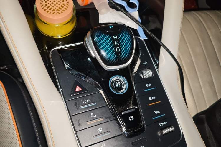 Used BYD Song PLUS New Energy 2021 DM-i 110KM Flagship PLUS Gear Lever