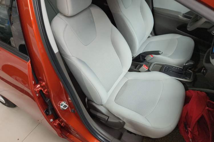 Used Chevrolet Lova RV 2016 1.5L Automatic Comfort Edition