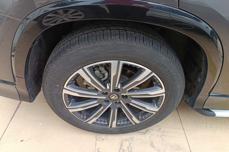 Used Changan CS75 PLUS 2024 3rd Generation Champion Edition 1.5T Intelligent Drive Dynamic Model
