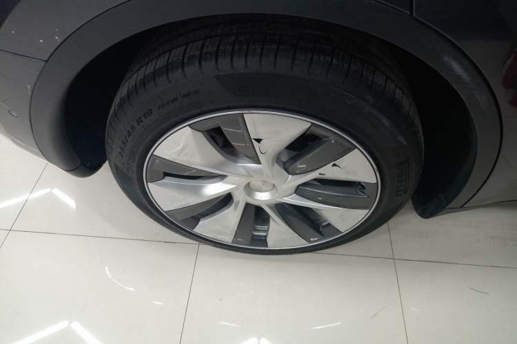 Used Tesla Model Y 2022 Revised Version Long-Range All-Wheel Drive