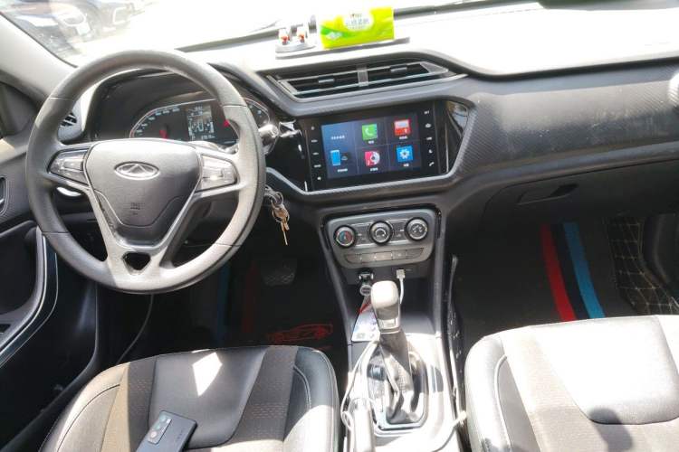 Used Chery Tiggo 3X 2020 Quality Edition 1.5L CVT Luxury Version Audio And AC Panel