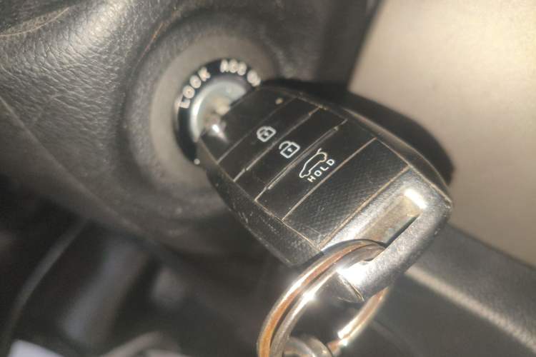 Used Kia Sportage R 2015 2.0L Manual Two-Wheel Drive GLS Trim
