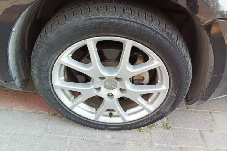 Used Dodge Journey 2013 2.4L Two-Wheel Drive Luxury Version