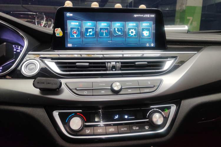 Used CHANGAN Ruicheng CC 2021 Blue Whale Edition 1.5T DCT Luxury Model Audio And AC Panel