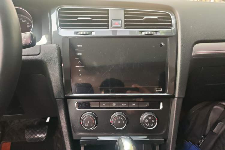 Used Volkswagen Golf 2020 200TSI DSG Comfortable and Ambitious Edition