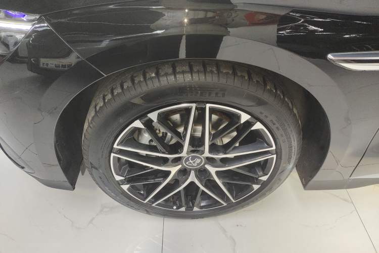 Used BYD Han 2025 EV Intelligent Driving Edition 605KM Prestige Model
