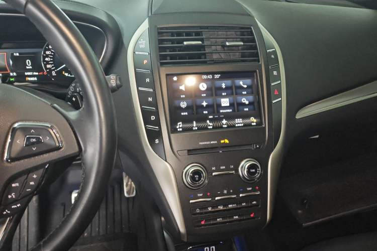 Used Lincoln MKC 2017 2.0T Two-Wheel Drive Deluxe Edition
