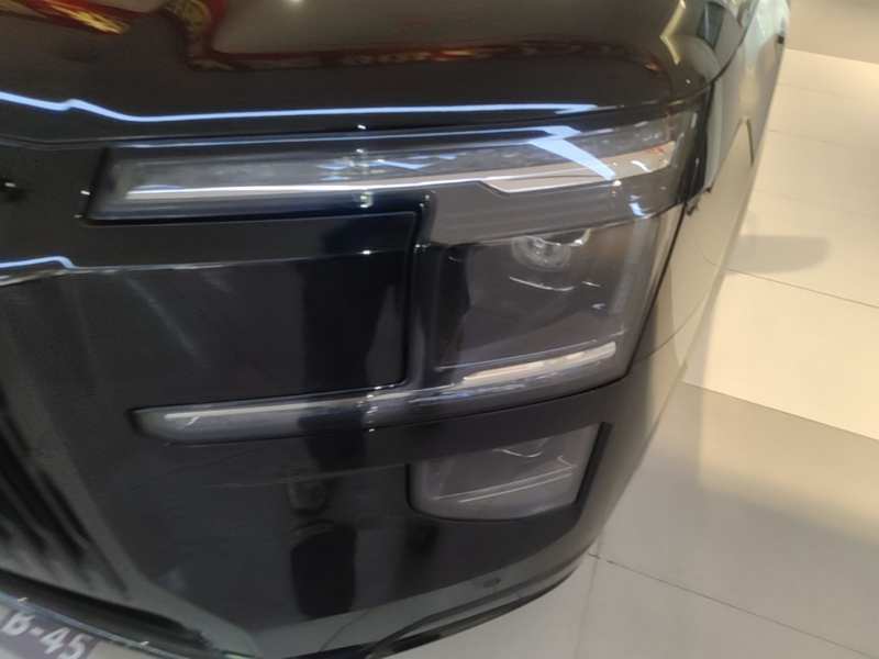 Used Zeekr 9X 2025 Moon Black Edition 70kWh — 23
