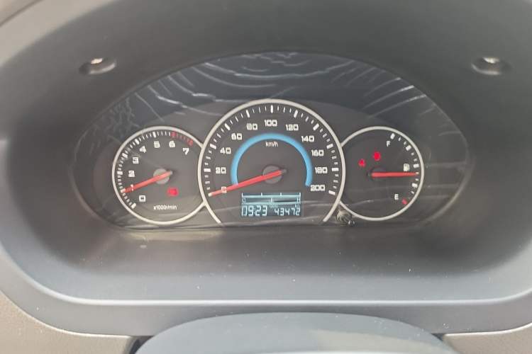 Used Wuling Rongguang V 2016 1.5L Standard Version