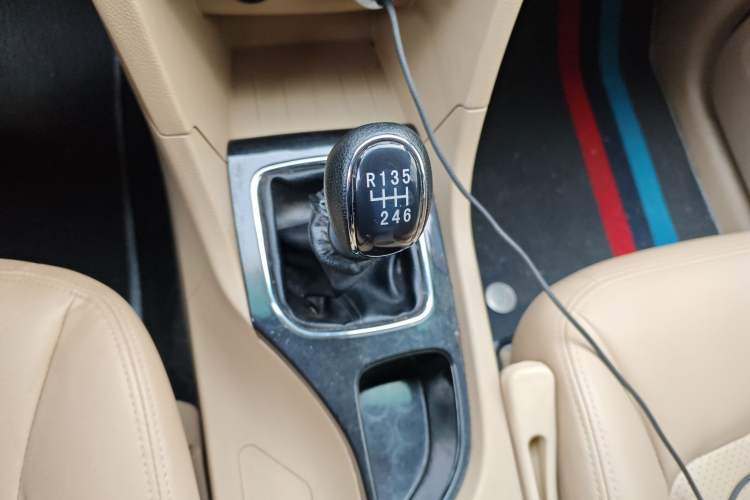 Used Baojun 730 2016 1.5T Manual Comfort Version 7 Seats
