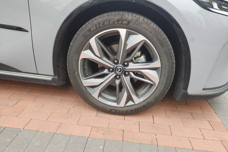 Used Mazda EZ-6 2024 Range-Extended 200 Luxury Edition
