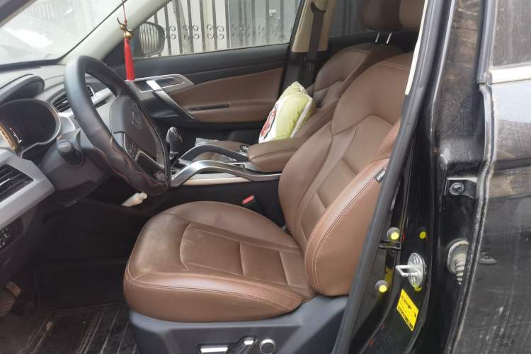 Used Geely Auto Emgrand X7 Sport 2016 1.8TD Automatic ZhiZun Version