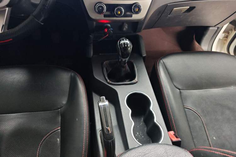 Used Geely Auto GX7 2015 Classic Edition 1.8L Manual Elite Model China IV