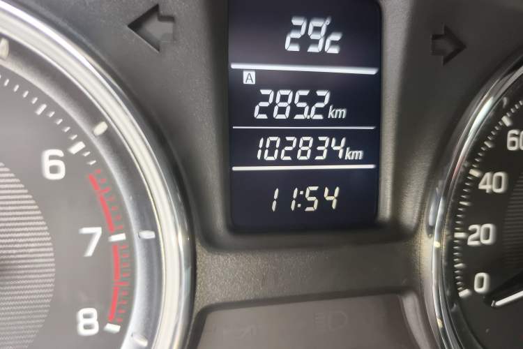 Used Suzuki Alivio 2015 1.6L Manual Enjoyment Model
