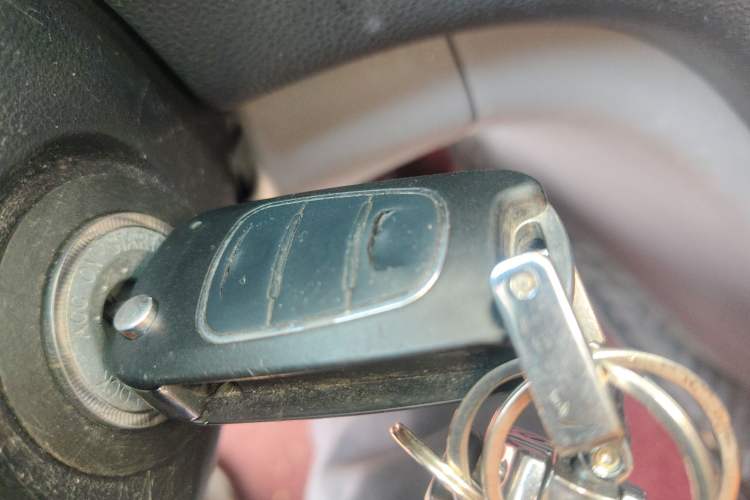 Used Hyundai H-1 Starex 2011 2.4L Comfort Edition Vehicle Key