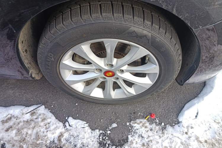 Used Hongqi H7 2017 1.8T Tech Model Right Front Wheel Hub