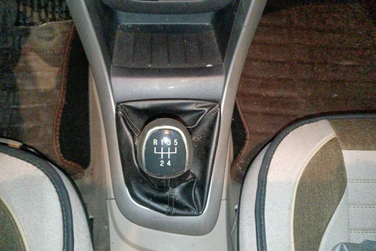 Used Baojun 630 2014 1.5L manual standard version
