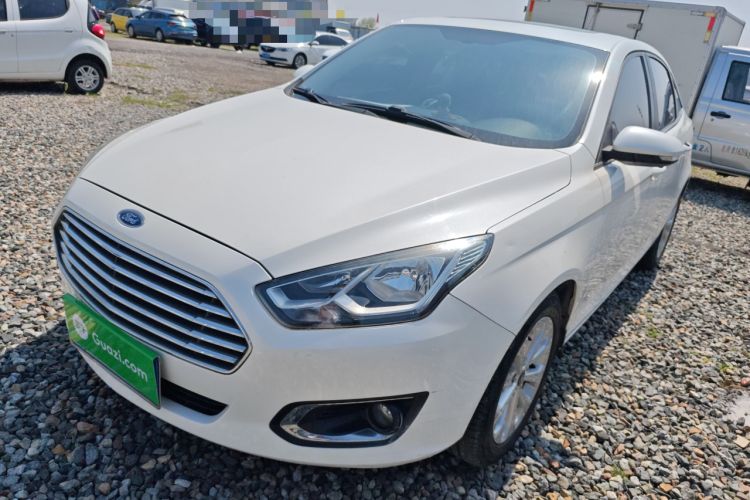 Used Ford Escort 2015 1.5L Automatic Fashion Model