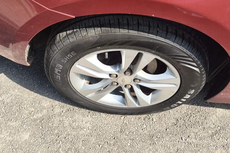 Used Chevrolet Cruze 2015 1.5L Classic SE MT Right Rear Wheel Hub