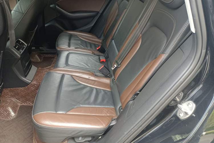 Used Audi Q5 2017 Plus 40 TFSI Technology Model Left Rear Seat