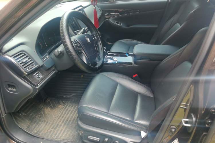 Used Toyota Crown 2018 2.0T Fashion Edition Left Front Seat