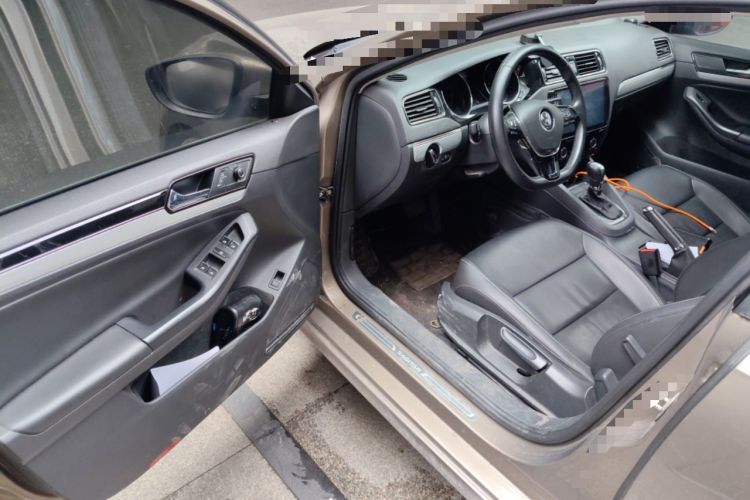 Used Volkswagen Sagitar 2017 1.6L Automatic Comfort Model Driver Seat