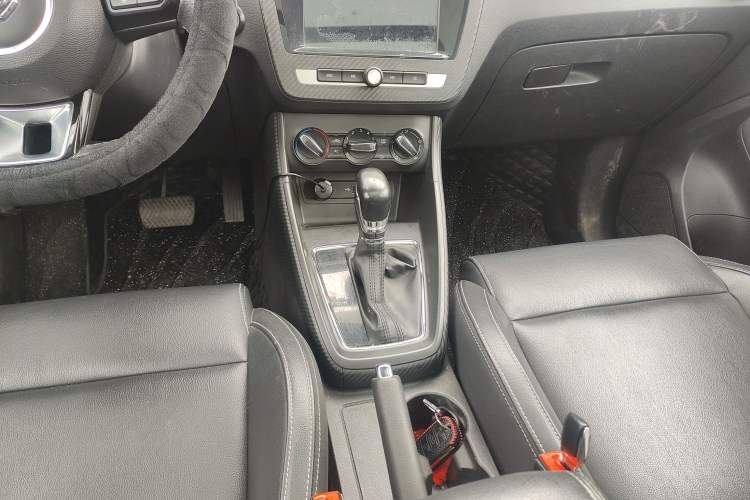 Used MG ZS 2018 1.5L Automatic Luxury Edition China V Standard