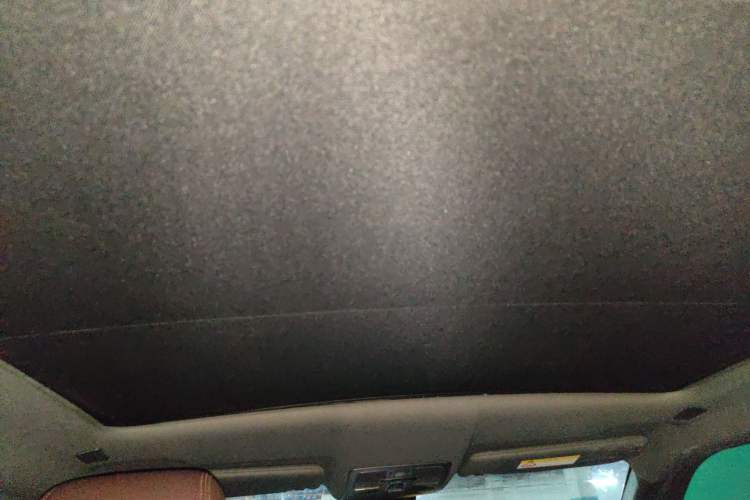 Used Land X7 2015 2.0T Panoramic Prestige Edition Headliner