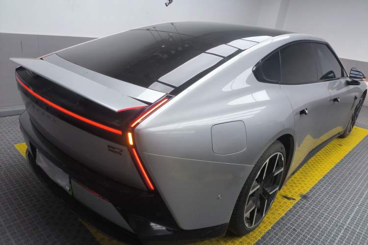 Used XPeng P7 2025 Model—820 Ultra Long Range Ultra
