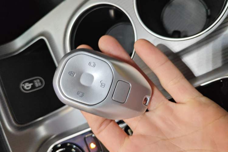 Used GAC Trumpchi Trumpchi E8 2024 Honor Series 2.0L Honor Edition
