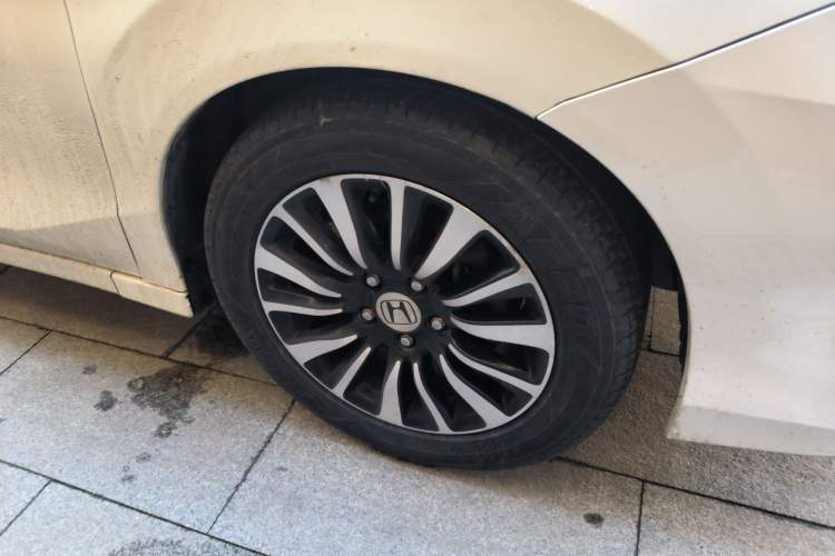 Used Honda Crider 2013 1.8L automatic comfort version
