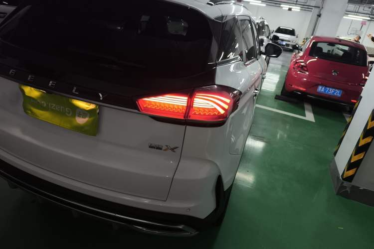 Used Geely Auto Emgrand X7 Sport 2022 Boyue X 1.8TD DCT ZhiZun Edition