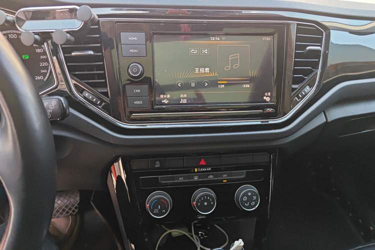 Used Volkswagen T-ROC 2019 280TSI DSG Two-Wheel Drive Comfort Version China VI Standard
