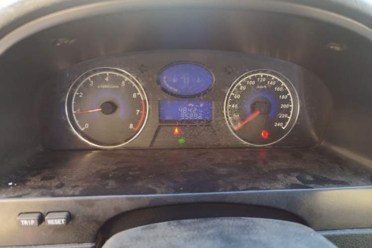 Used Geely Auto Classic Emgrand 2013 Sedan 1.5L Manual Elite Model