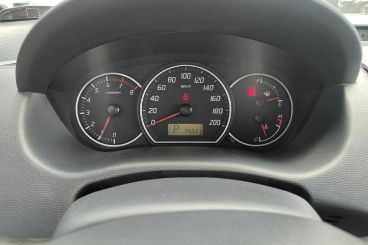 Used Suzuki Swift 2014 1.5L Automatic Fashion Edition
