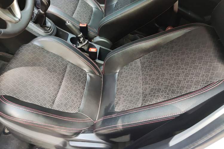 Used Cowin C3R 2015 1.5L Manual Gold Diamond Edition