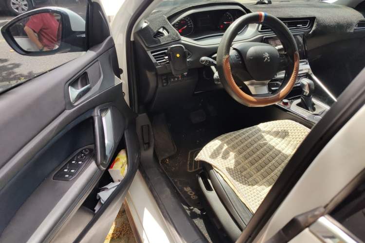 Used Peugeot 308 2016 350THP Automatic Prestige Edition
