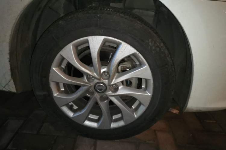Used Nissan Sylphy 2016 1.6XV CVT Smart Enjoyment Version Right Front Wheel Hub
