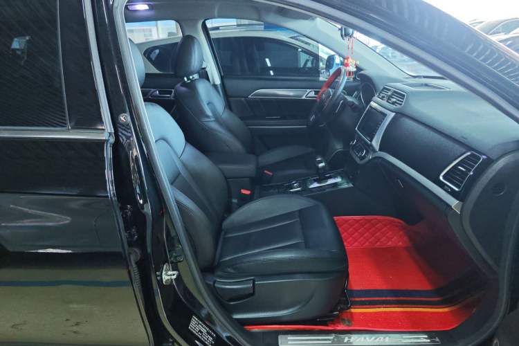 Used Haval H6 Coupe 2017 Red-Label 2.0T Automatic Two-Wheel Drive Urban Model
