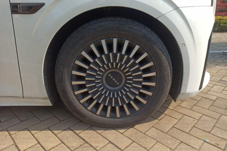 Used Zeekr 009 2022 WE Edition Exterior 7