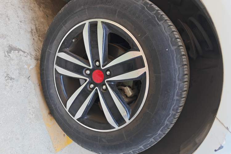 Used Geely Auto GX7 2014 2.0L Automatic Prestige Edition