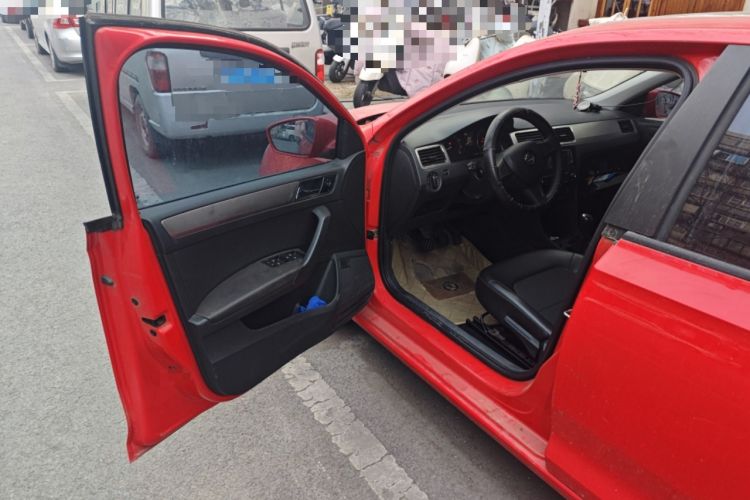 Used Skoda Rapid Spaceback 2014 1.6L Manual Enjoyment Edition
