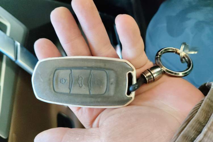 Used Geely Auto Emgrand X7 Sport 2016 1.8TD Automatic ZhiZun Version
