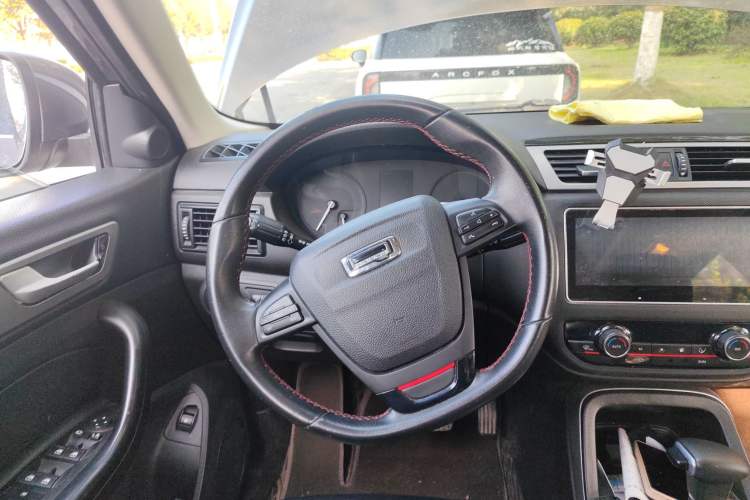 Used Qoros 5 2018 Revised 1.6T Automatic Luxury Version
