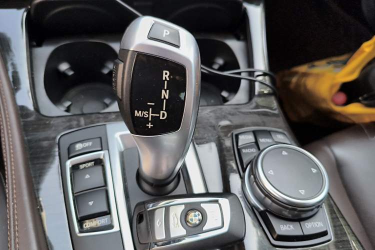 Used BMW 5 Series 2014 525Li Luxury Design Package
