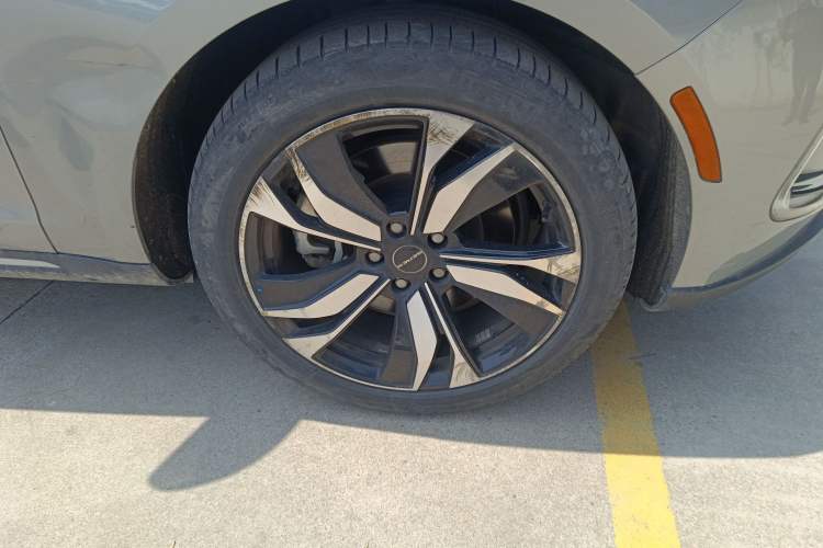 Used SERES SF5 2021 Four-Wheel Drive Freedom Expedition Edition
