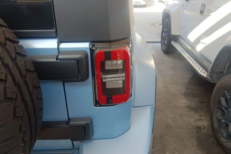 Used BAIC Off-Road BJ40 2023 2.0D Automatic Four-Wheel Drive Blade Hero Edition Adventurer Type
