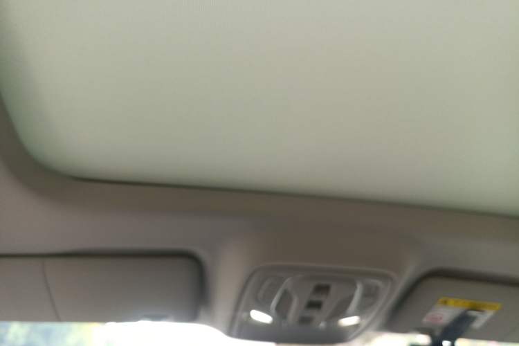 Used Roewe RX5 MAX 2019 300TGI Automatic 4G Connect Luxury Edition
