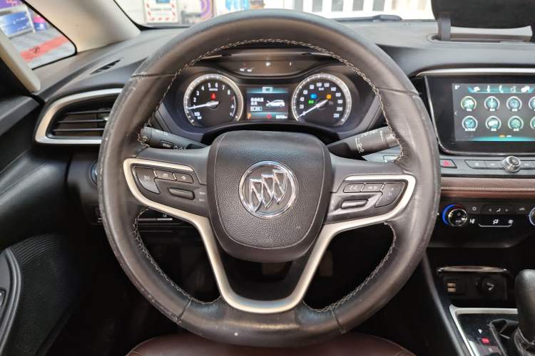 Used Buick GL6 2018 18T 6-Seater Luxury Model