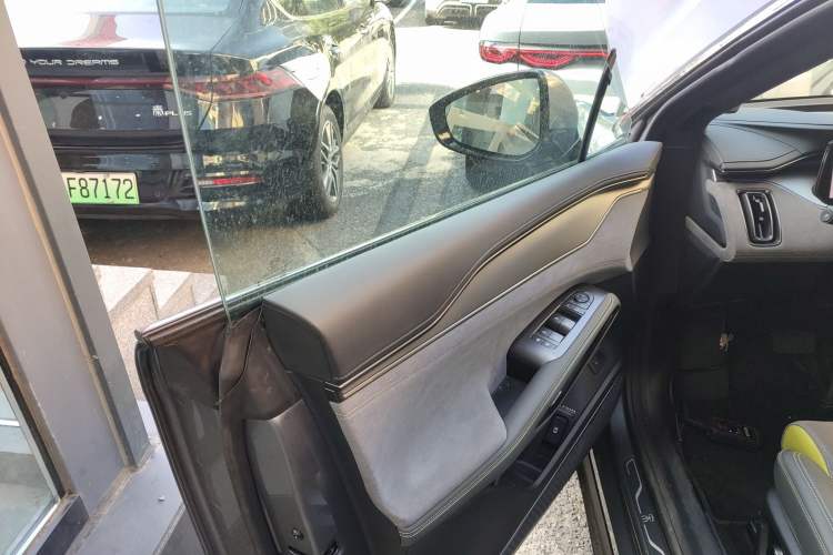 Used BYD Song L EV 2025 Intelligent Driving Version 602 km Range LiDAR-equipped All-Wheel-Drive Type